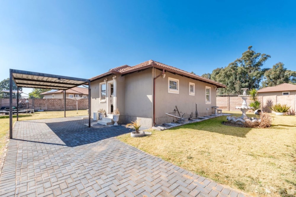 House for sale in Crystal Park - EN1706791 House for sale in Crystal Park - EN1706791