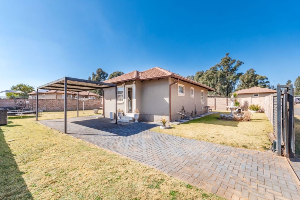 House for sale in Crystal Park - EN1706791 House for sale in Crystal Park - EN1706791