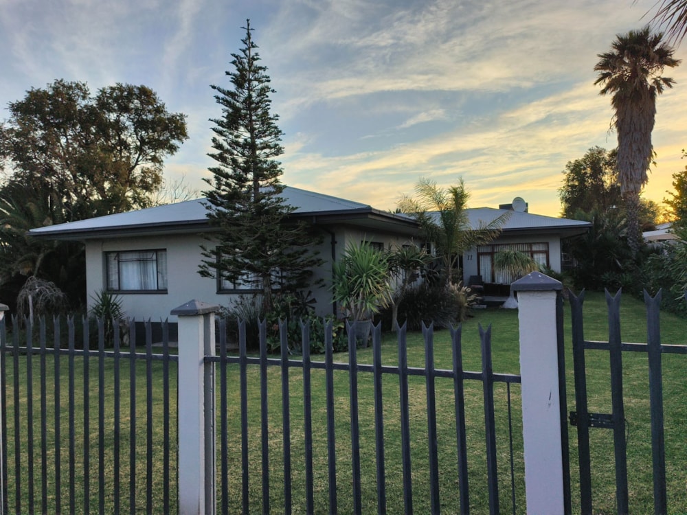 House sold in Hospital Hill, Beaufort West - 1KK1706768 House sold in Hospital Hill, Beaufort West - 1KK1706768