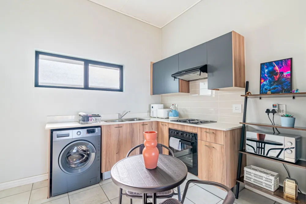 Apartment sold in Linbro Park AH - HP1707302 Apartment sold in Linbro Park AH - HP1707302