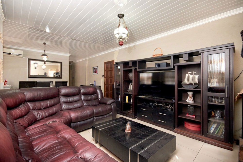 House for sale in Kagiso - 1KR1707485 House for sale in Kagiso - 1KR1707485
