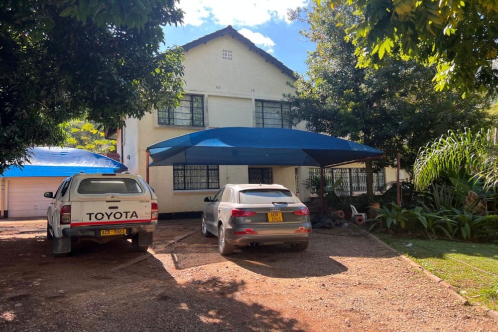 Double-storey house for sale in Mutare, Zimbabwe - 3ZB1706962