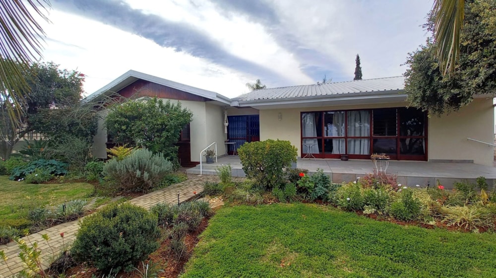 House sold in Wesbank, Oudtshoorn - 1OU1707136 House sold in Wesbank, Oudtshoorn - 1OU1707136