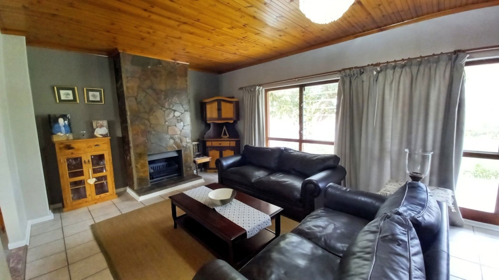 House sold in Wesbank, Oudtshoorn - 1OU1707136 House sold in Wesbank, Oudtshoorn - 1OU1707136