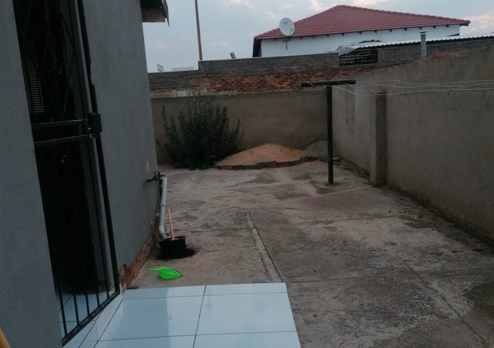 House for sale in Sebokeng Zone 6 - 1VT1707044