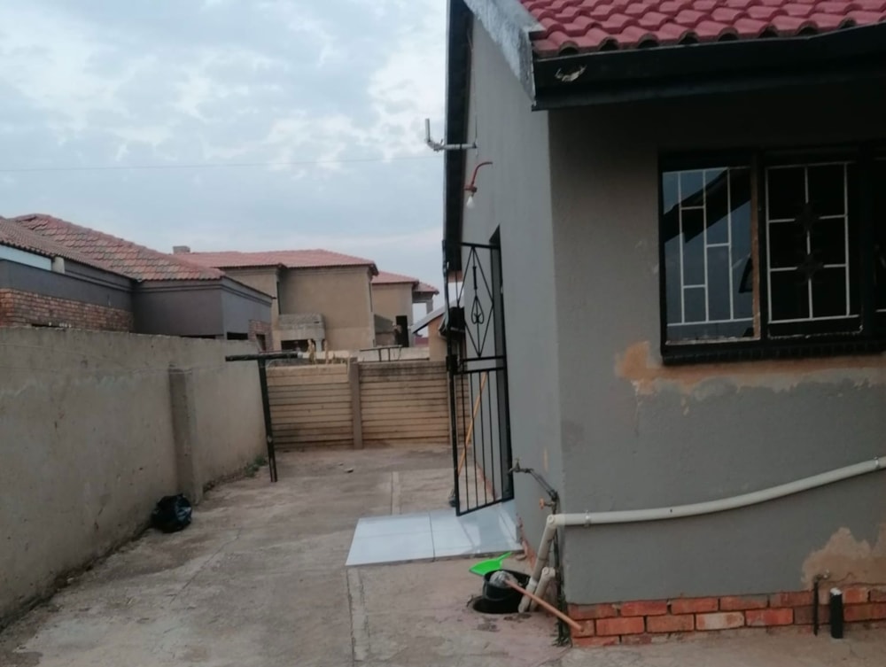 House for sale in Sebokeng Zone 6 - 1VT1707044