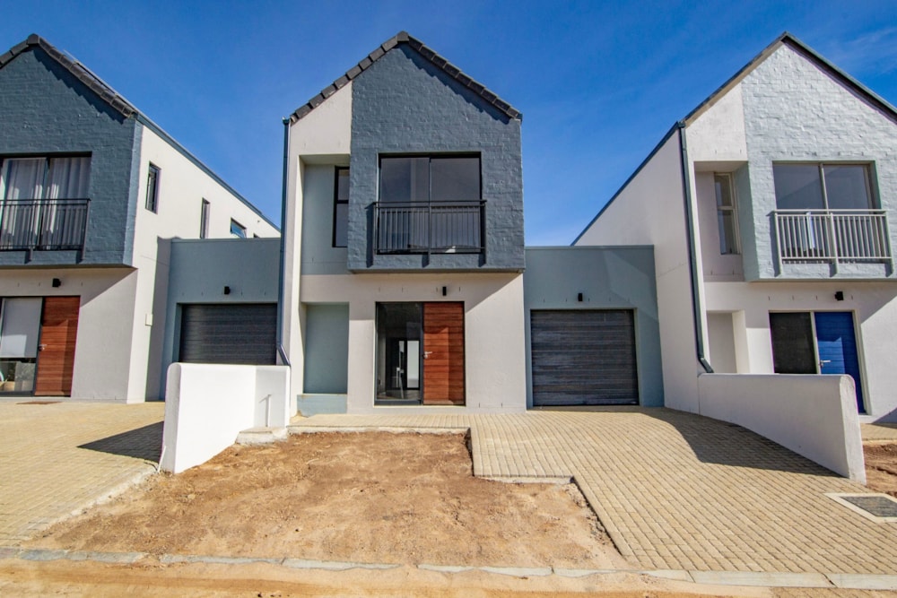 Townhouse for sale in Newinbosch - ST1707133