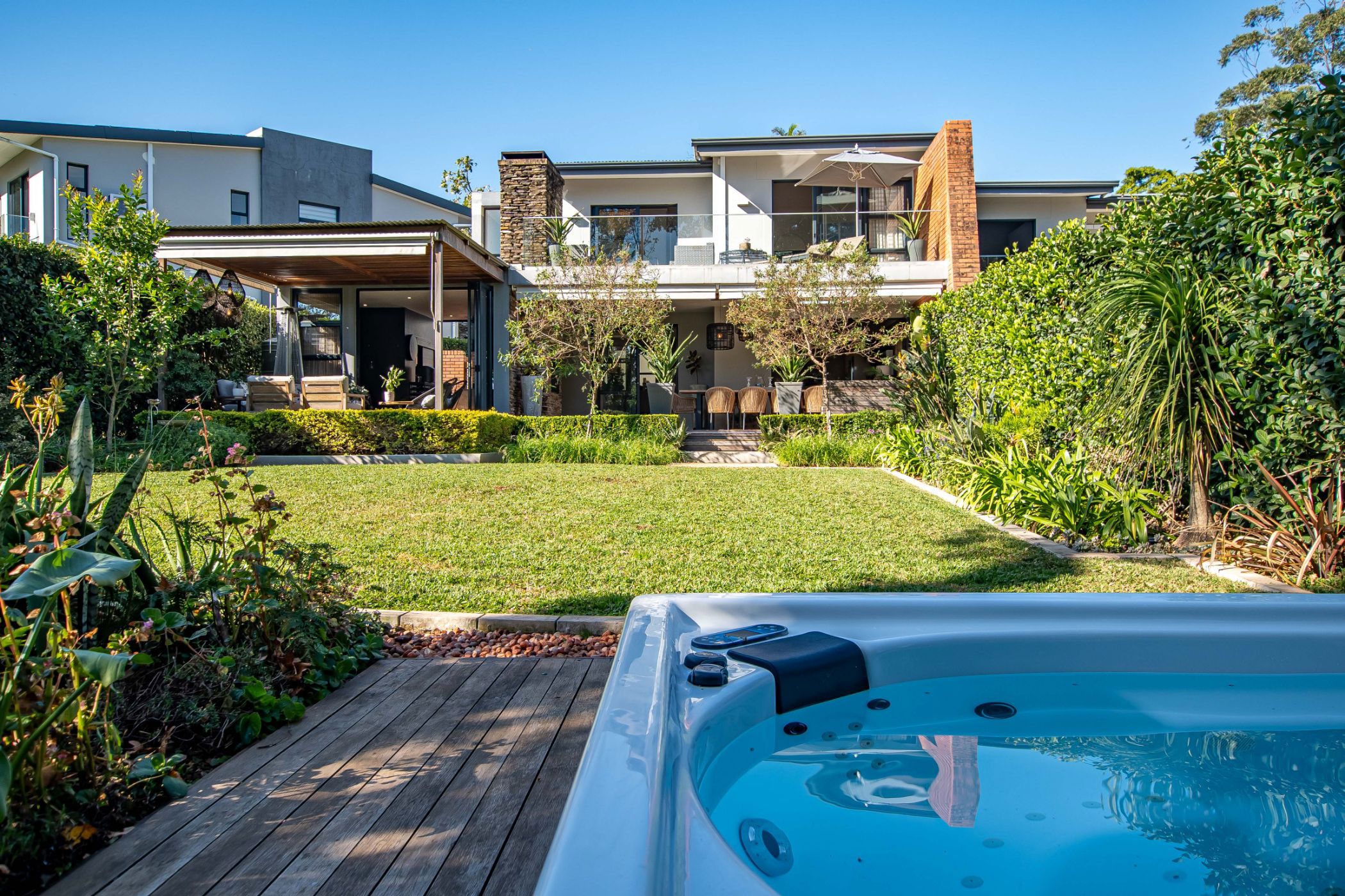 Townhouse let in Kloof - 1KF1707158