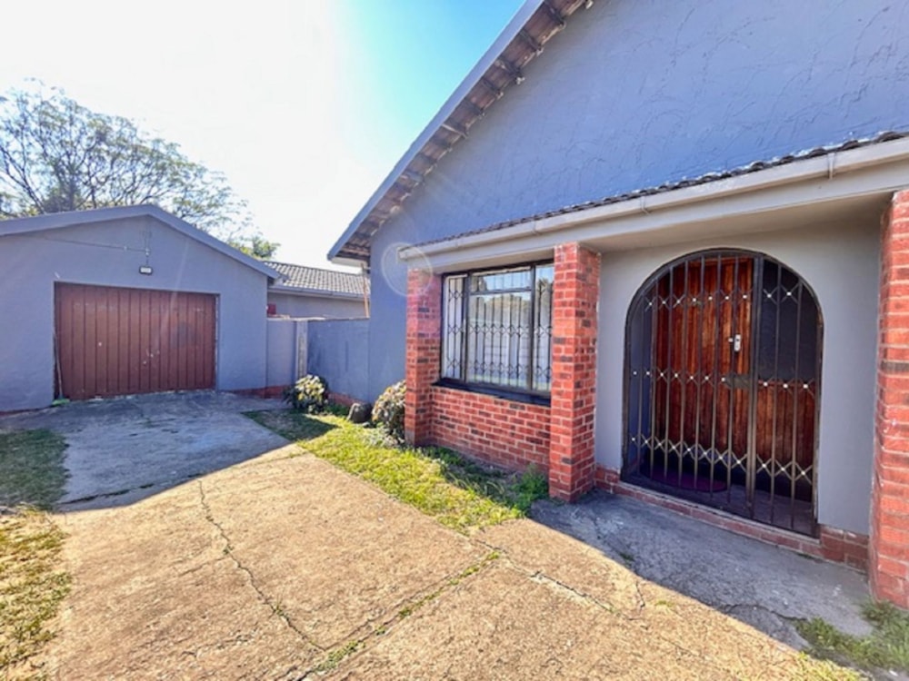 House for sale in Veldenvlei - 1RY1707276