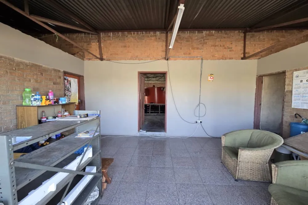 Commercial Building for sale in Kelvin, Zimbabwe - 3ZB1707225