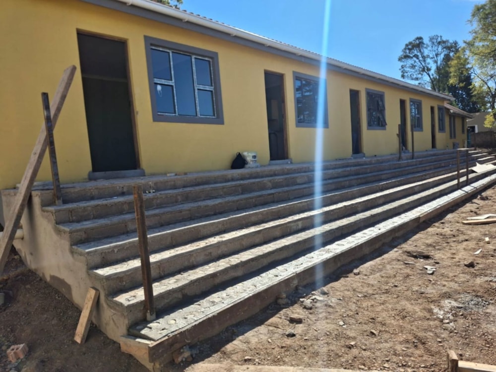 Bachelor apartment to rent in Tsolo - 1MH1707388 Bachelor apartment to rent in Tsolo - 1MH1707388