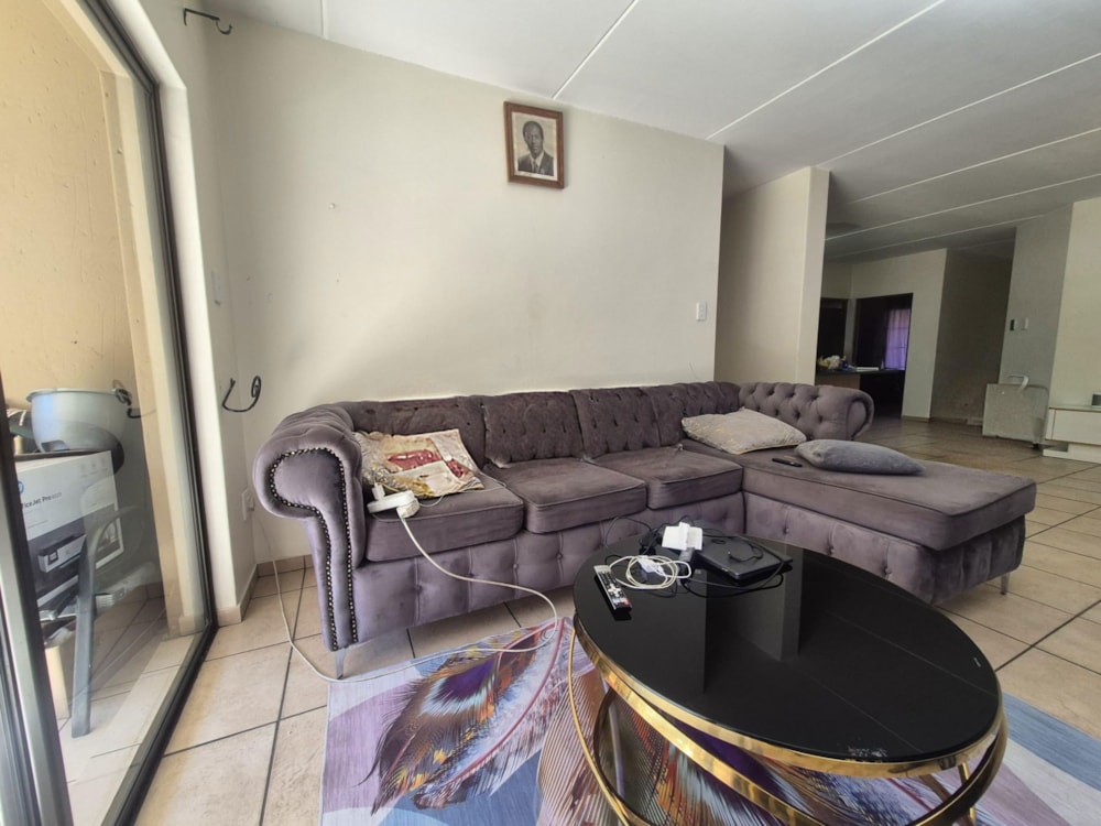 Townhouse for sale in Vanderbijlpark SE 8 - 1VT1707869 Townhouse for sale in Vanderbijlpark SE 8 - 1VT1707869