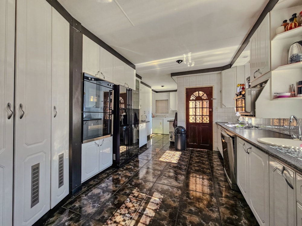 House for sale in Dalpark Ext 1 - 1BJ1707268