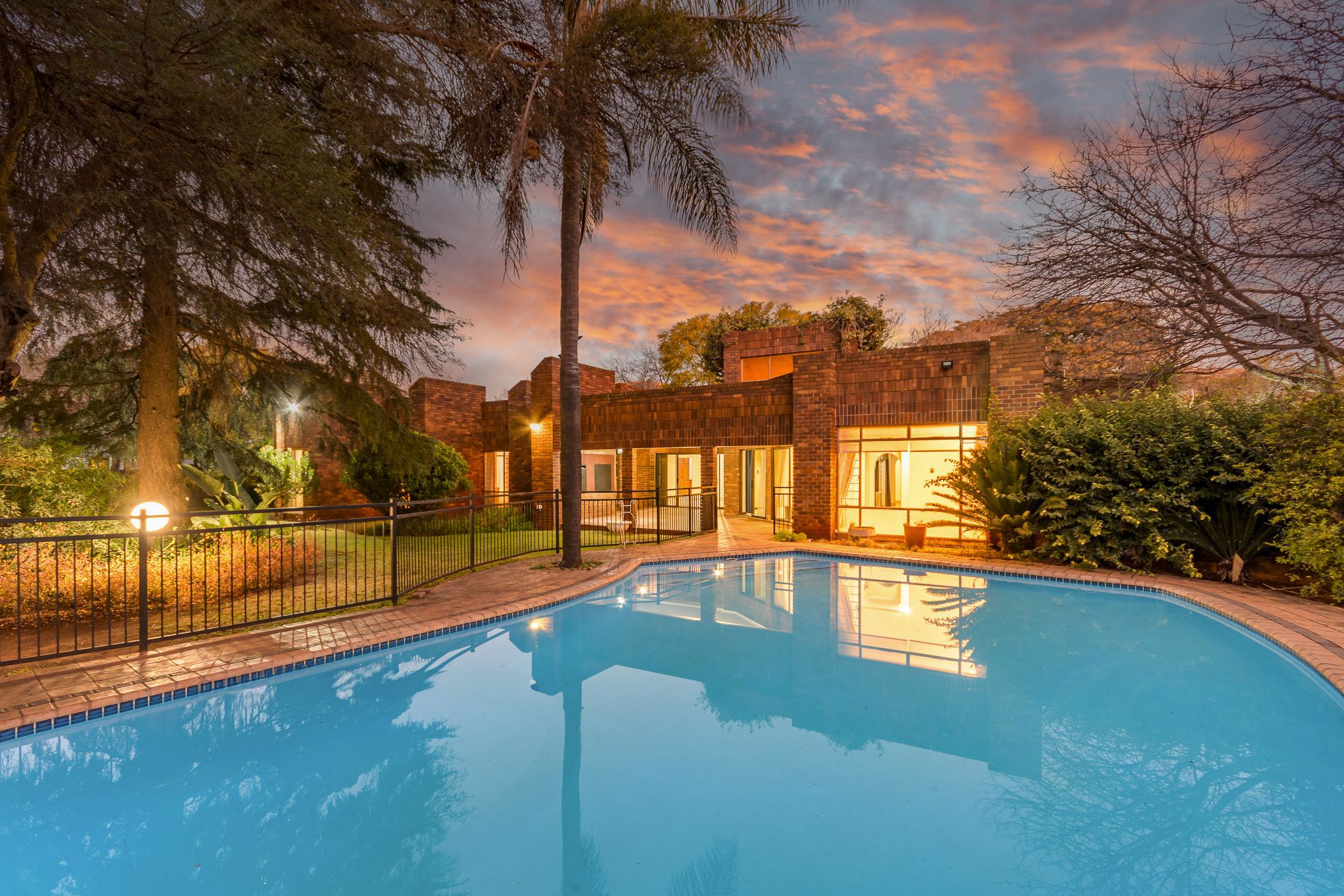 House for sale in Constantia Kloof - RAN1707305