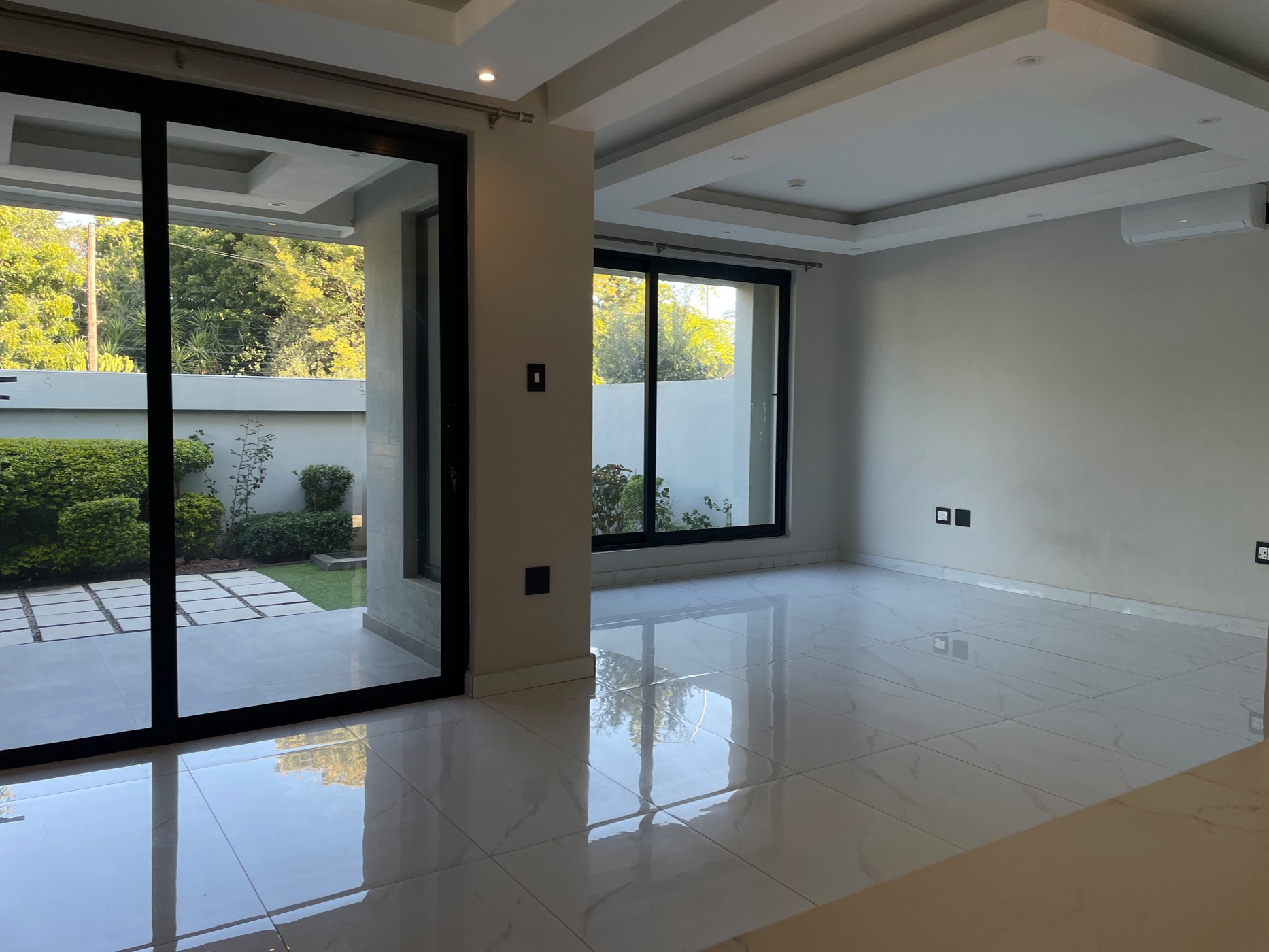 Townhouse to rent in Phakalane, Botswana - 3BO1741744