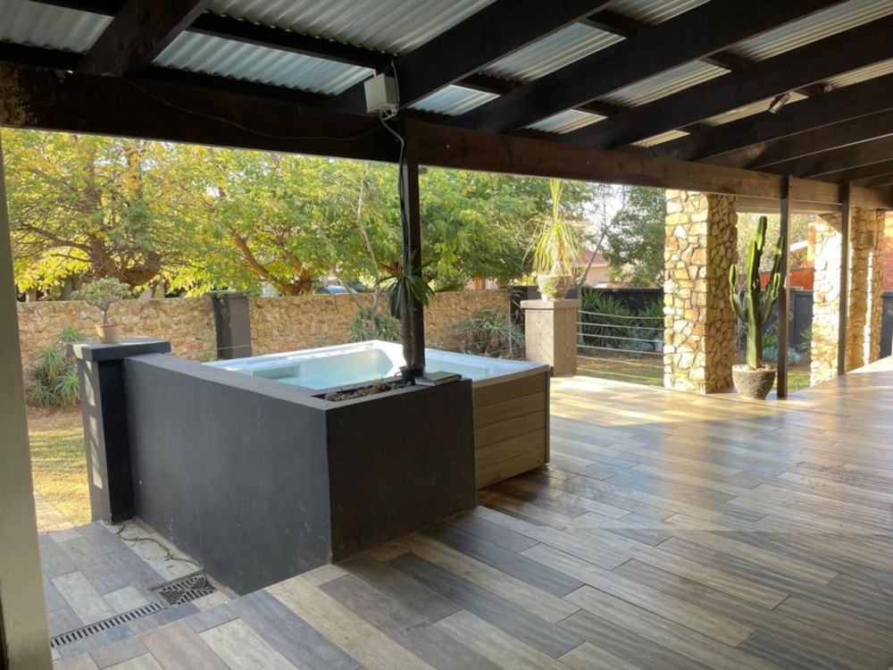 House for sale in Midstream Estate - CN1709874 House for sale in Midstream Estate - CN1709874