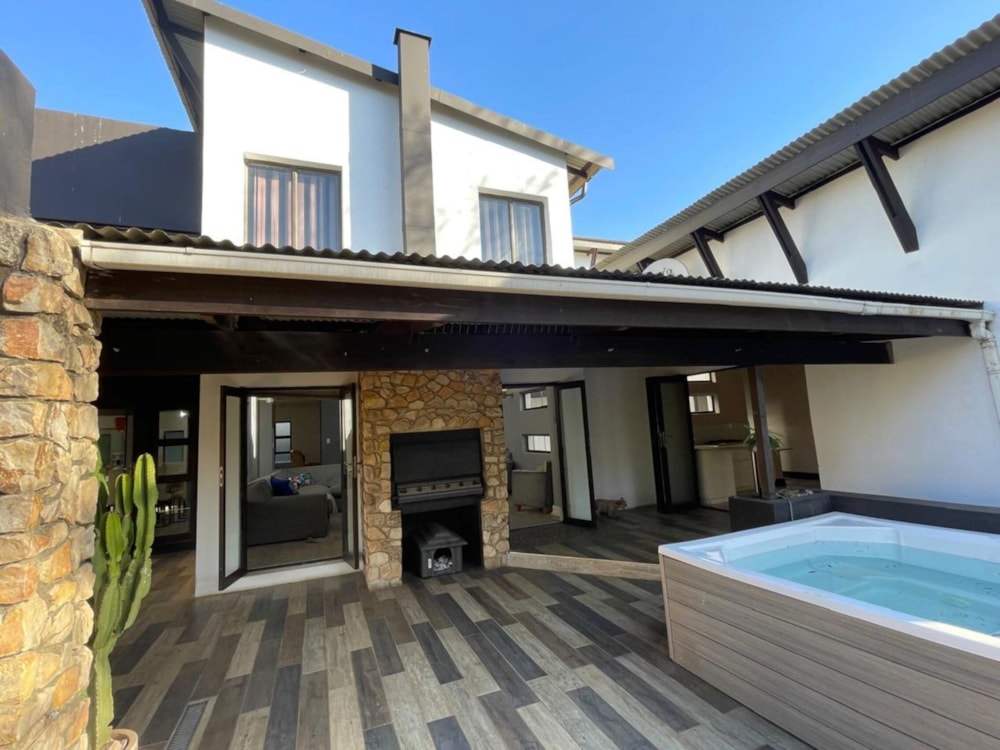 House for sale in Midstream Estate - CN1709874 House for sale in Midstream Estate - CN1709874