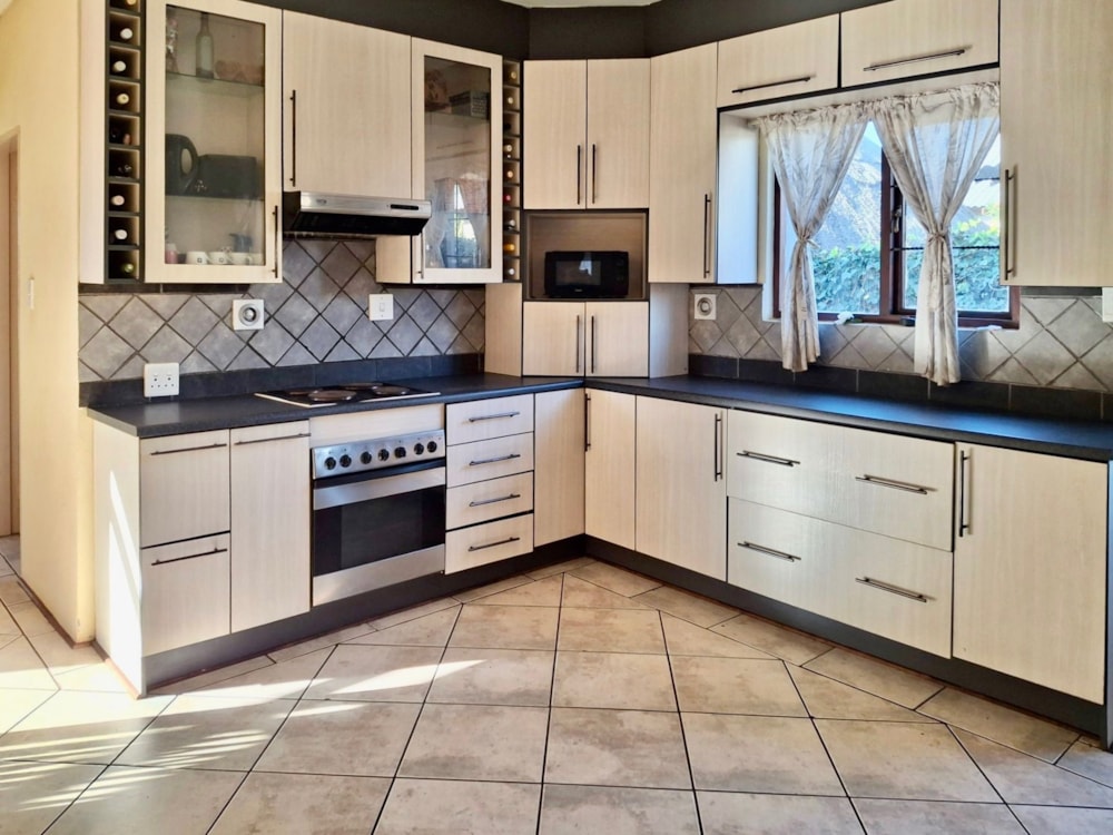 House for sale in Koster - 1RU1707317