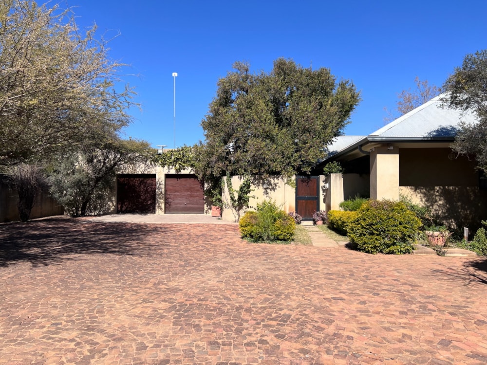 House for sale in Mmokolodi, Botswana - 3BO1707332 House for sale in Mmokolodi, Botswana - 3BO1707332