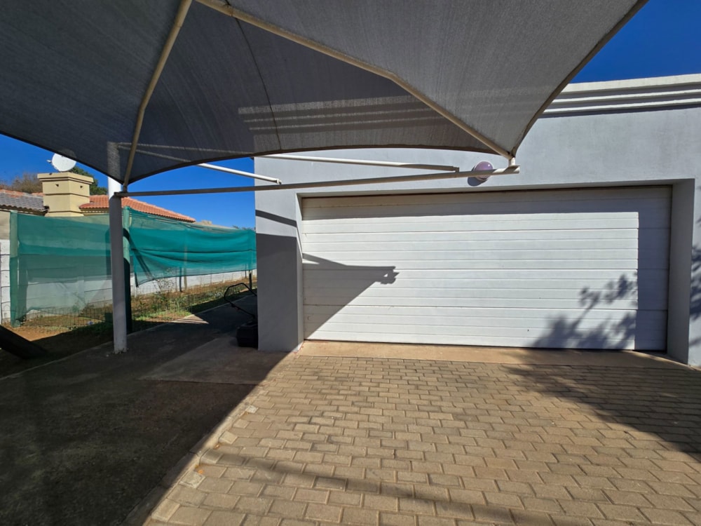 House to rent in Phakalane, Botswana - 3BO1707349