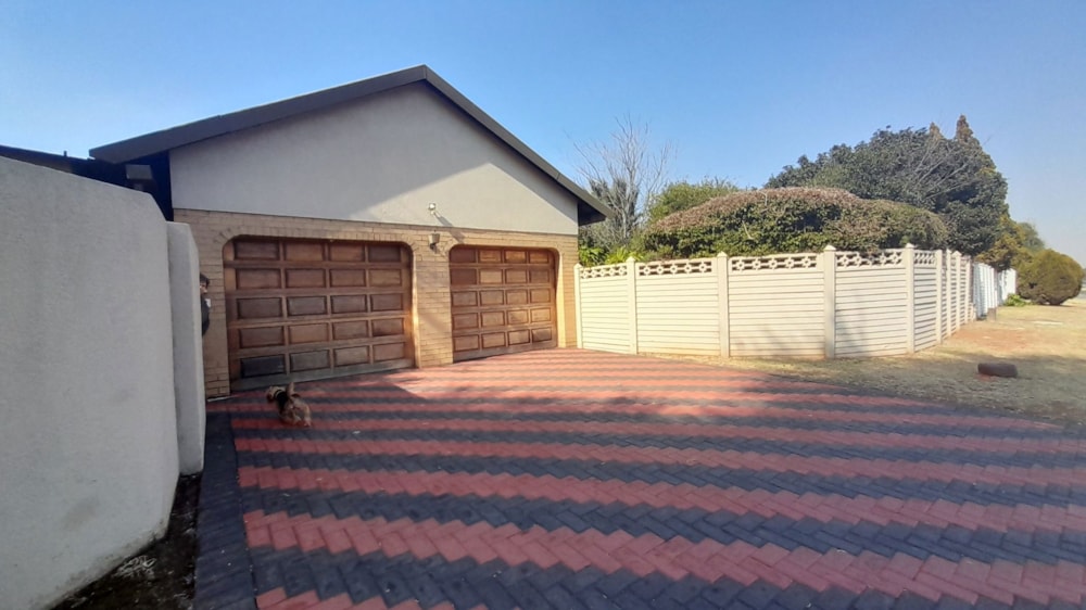 House for sale in Vanderbijlpark SE 6 - 1VT1707420