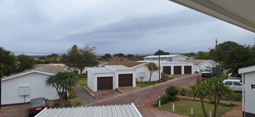 Retirement apartment for sale in Oudtshoorn North - 1OU1707439