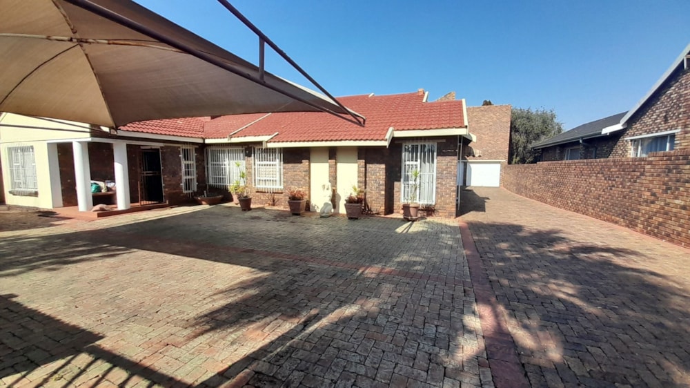 House for sale in Vanderbijlpark SE 4 - 1VT1707464 House for sale in Vanderbijlpark SE 4 - 1VT1707464