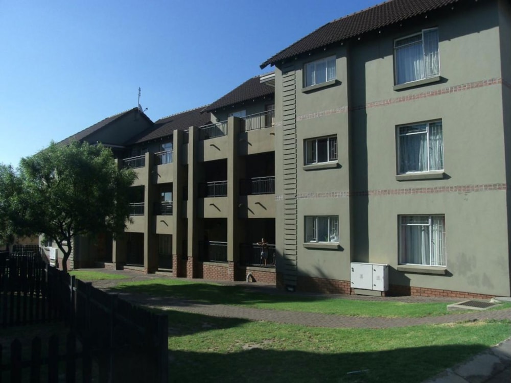 Security complex home to rent in Reyno Ridge - 1WD1707444 Security complex home to rent in Reyno Ridge - 1WD1707444