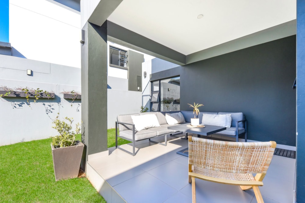 Townhouse for sale in Lonehill - FW1708188 Townhouse for sale in Lonehill - FW1708188