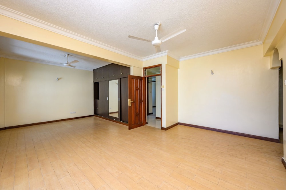 Apartment for sale in Kizingo, Kenya - 3KE1707522