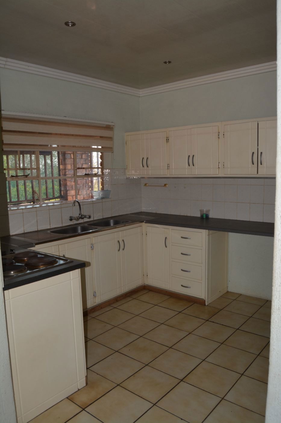 Double-storey apartment for sale in West Acres - 1NS1729400