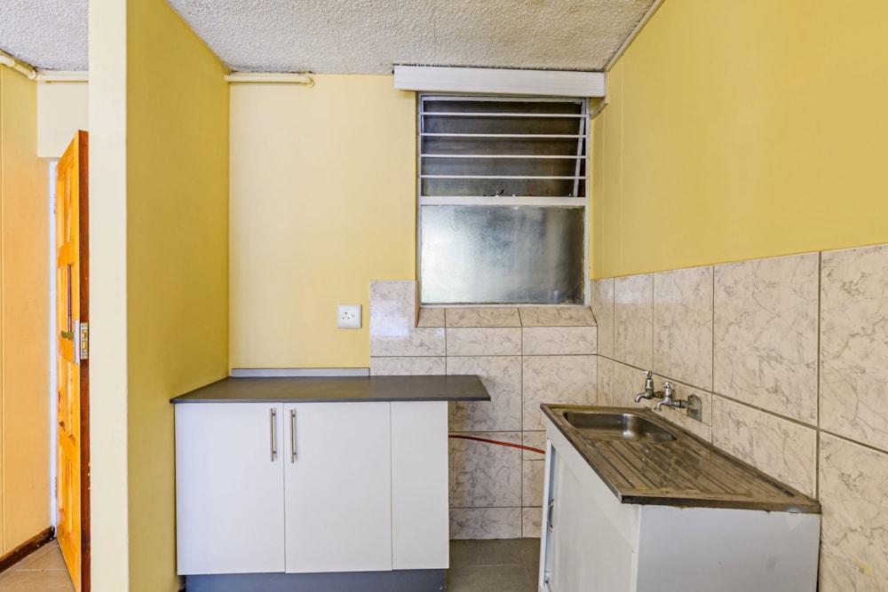 Apartment for sale in Sunnyside, Pretoria East - PT1707576 Apartment for sale in Sunnyside, Pretoria East - PT1707576