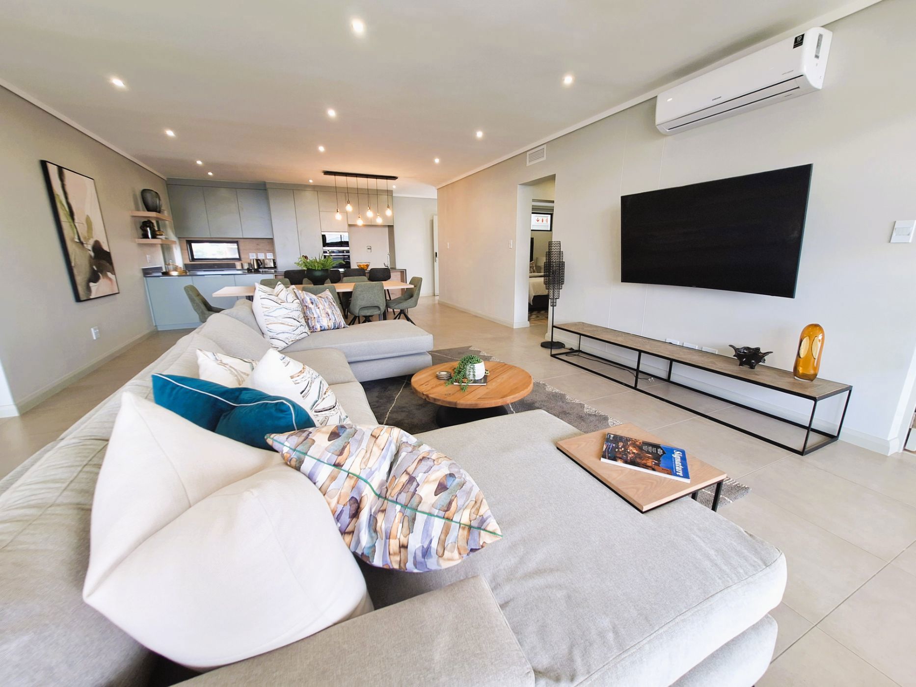 Townhouse for sale in Midstream Estate - CN1708911