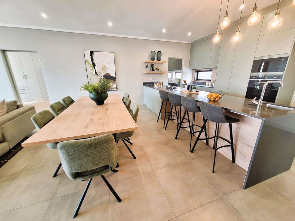 Townhouse for sale in Midstream Estate - CN1708911