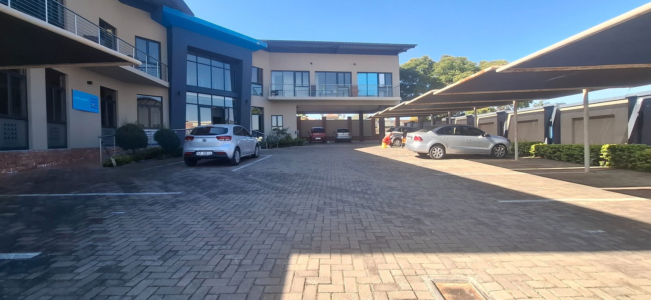 Commercial office to rent in Bendor - 1PS1707647