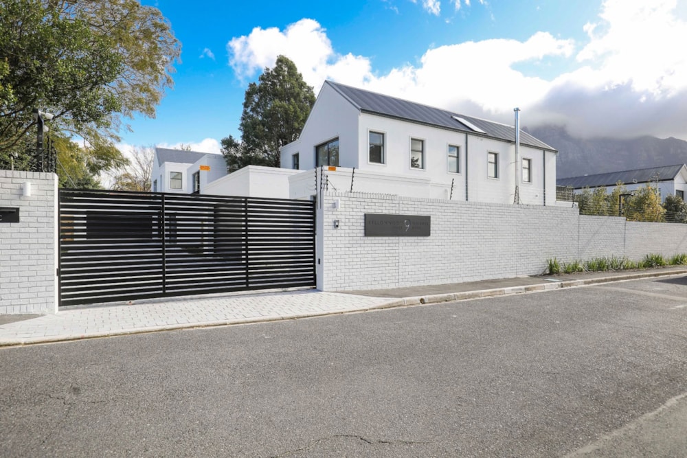 House let in Claremont Upper - RBL1707794