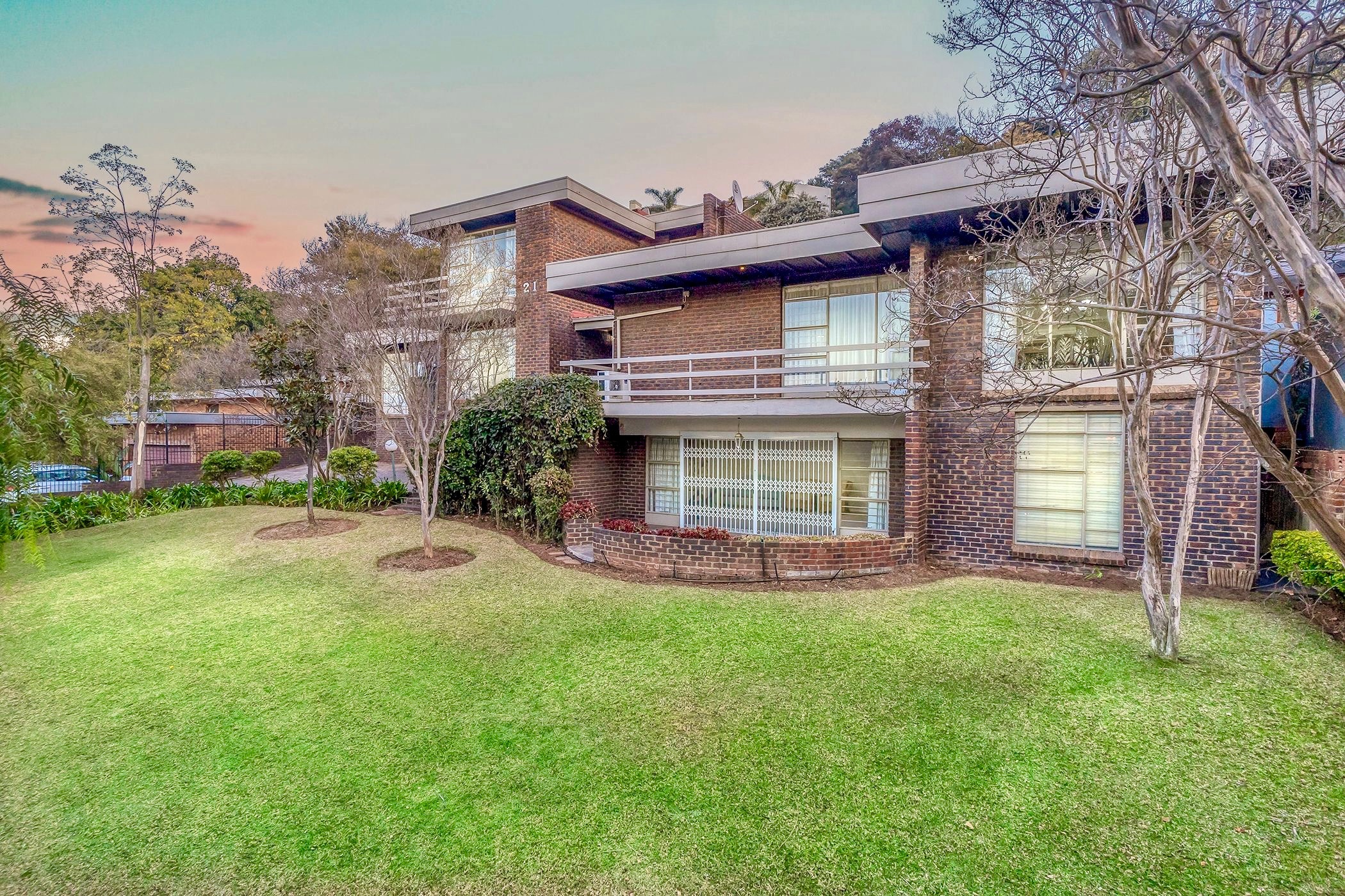 Double-storey house for sale in Constantia Kloof - RAN1707824