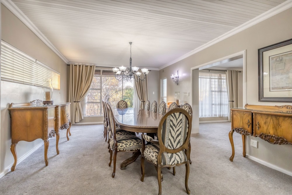 Double-storey house for sale in Constantia Kloof - RAN1707824 Double-storey house for sale in Constantia Kloof - RAN1707824