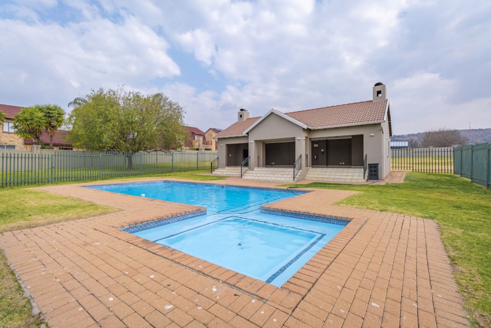 Garden apartment for sale in Willowbrook - RAN1708367 Garden apartment for sale in Willowbrook - RAN1708367