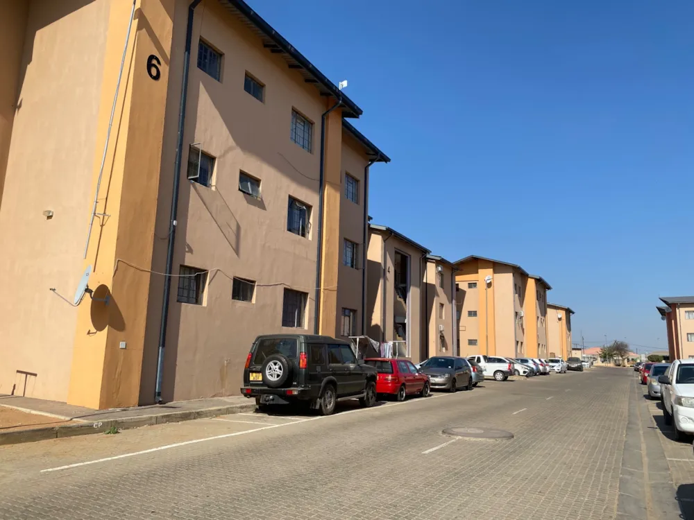 Apartment sold in Broadhurst, Botswana - 3BO1707885 Apartment sold in Broadhurst, Botswana - 3BO1707885