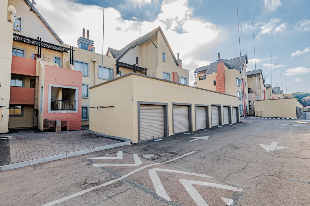 Townhouse for sale in Clubview - CN1708174 Townhouse for sale in Clubview - CN1708174