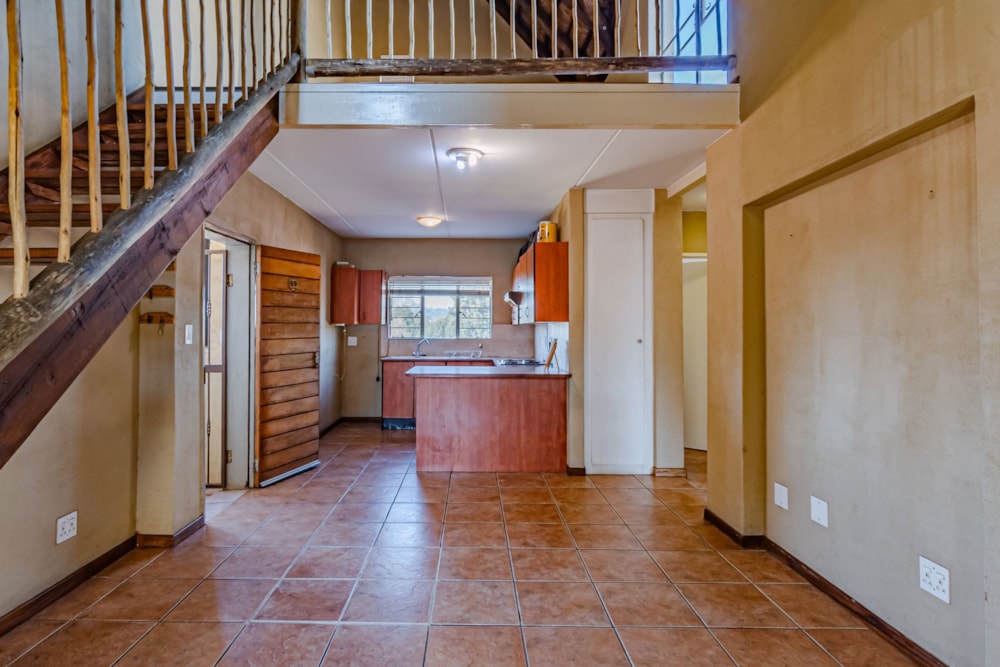 Townhouse for sale in Clubview - CN1708174 Townhouse for sale in Clubview - CN1708174