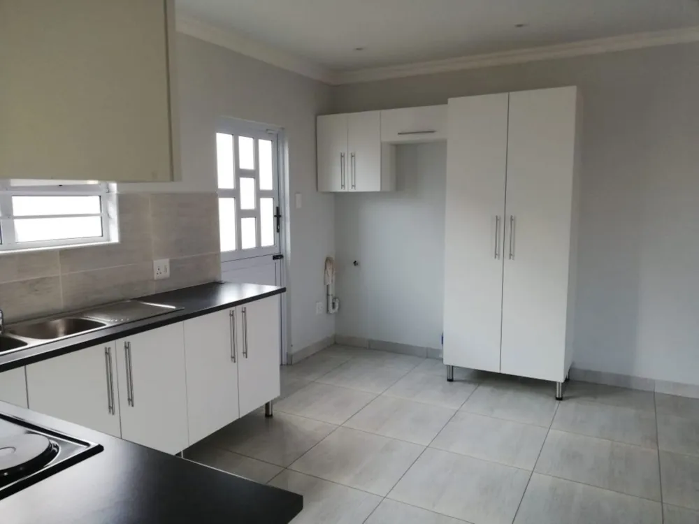 House let in Gonubie - 1EZ1728527