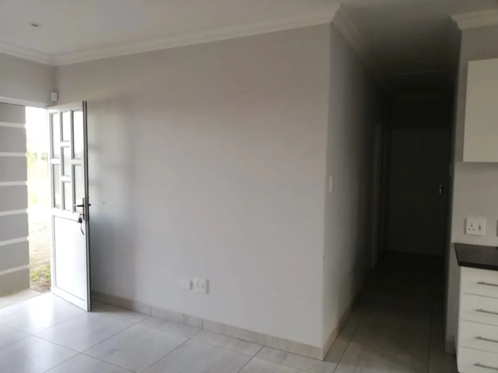 House let in Gonubie - 1EZ1728527