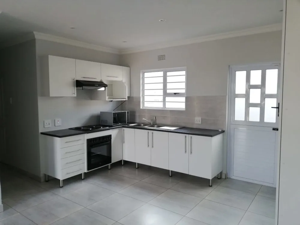 House let in Gonubie - 1EZ1728527