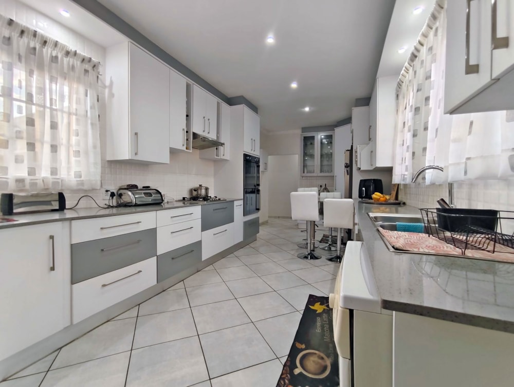 House for sale in Flora Gardens - 1VT1707959