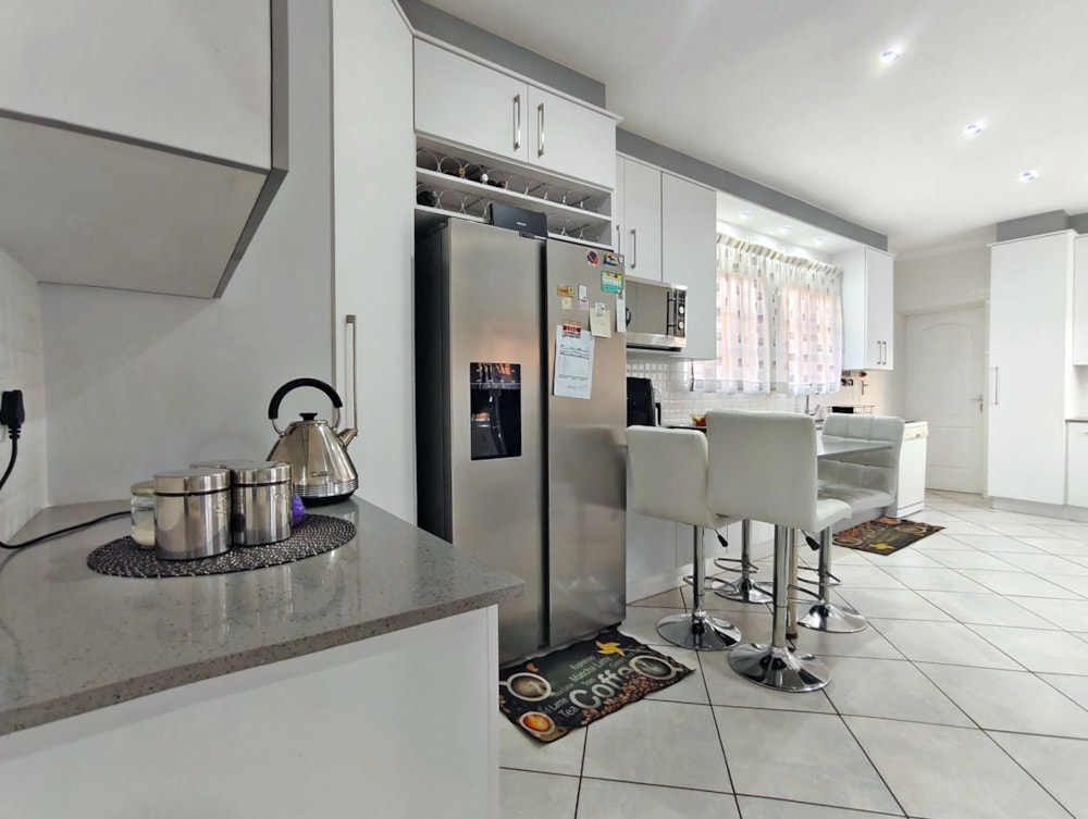 House for sale in Flora Gardens - 1VT1707959