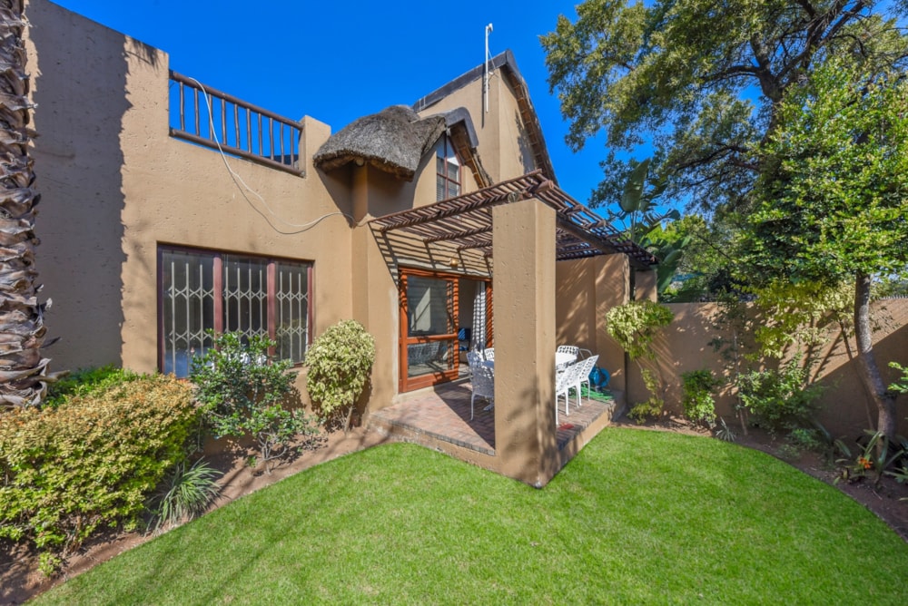 Townhouse for sale in Douglasdale - FW1708450 Townhouse for sale in Douglasdale - FW1708450