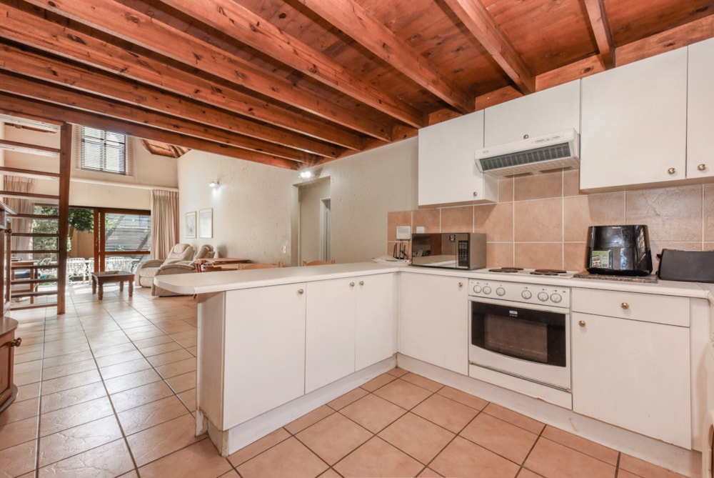 Townhouse for sale in Douglasdale - FW1708450 Townhouse for sale in Douglasdale - FW1708450