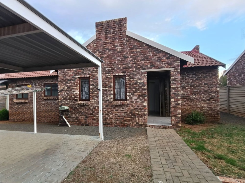 Townhouse let in Langenhovenpark - 1BX1707974 Townhouse let in Langenhovenpark - 1BX1707974